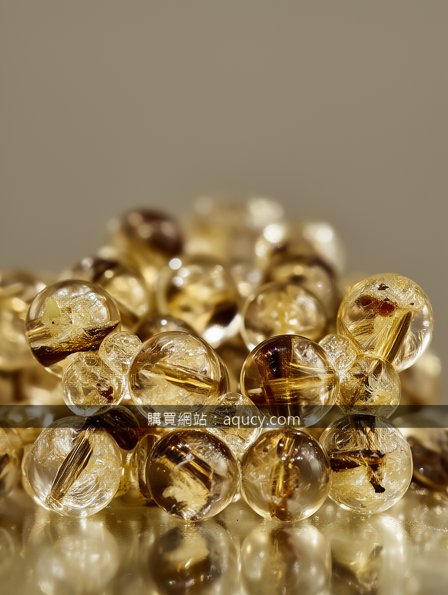 Macro crystal bracelet photography revealing natural bead details.
Subject: Plac